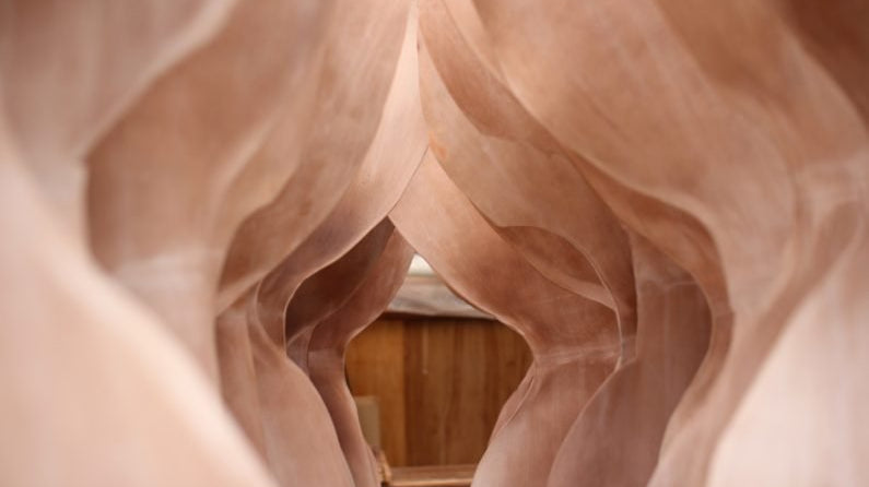 最上級の水染めコードヴァンが生まれる現場 - yuhaku online shop