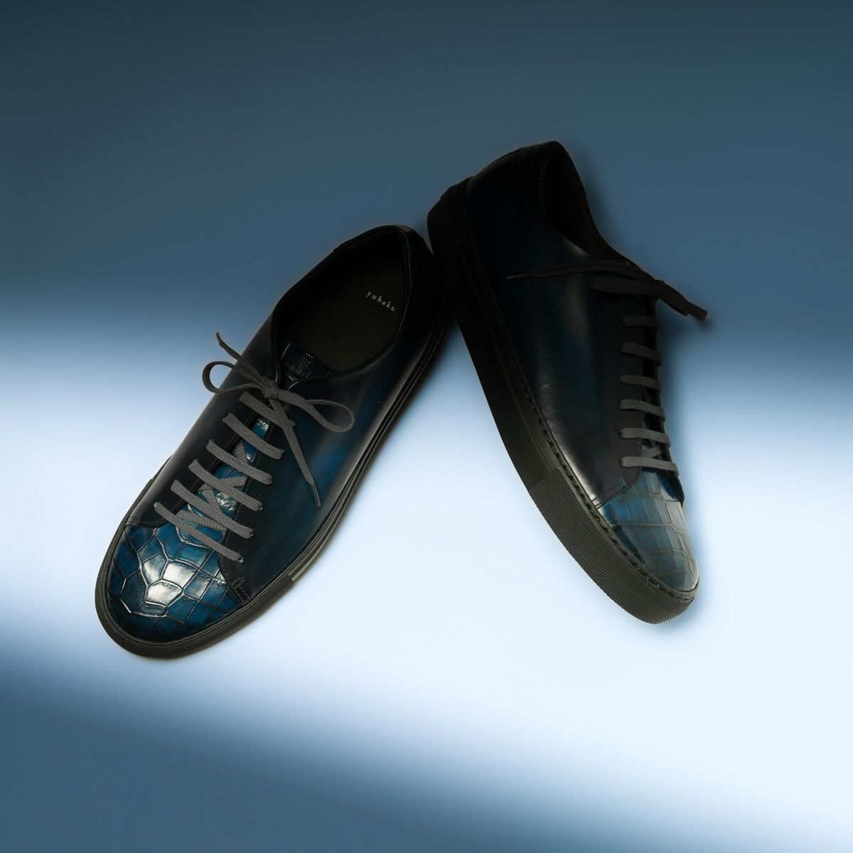 YFA2806 クロコダイルコンビ スニーカー - yuhaku online shop