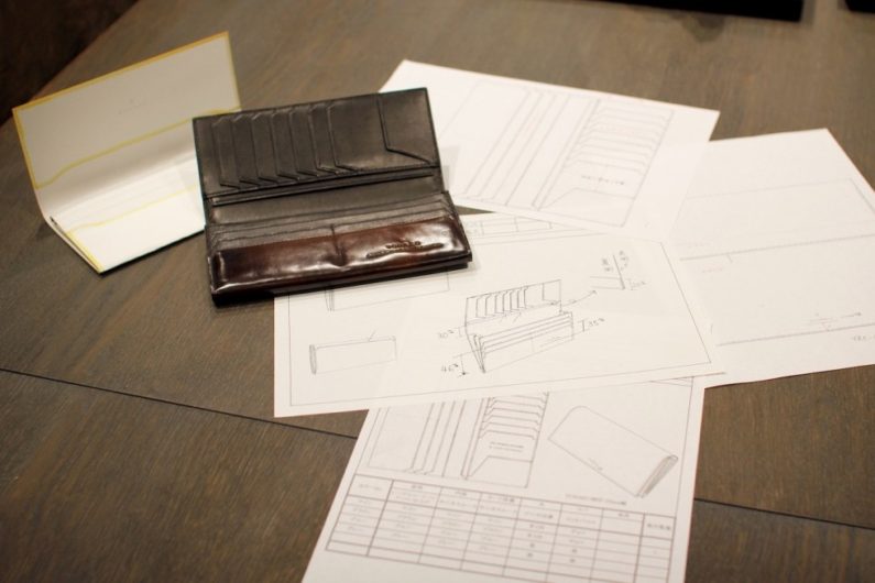 世界一の手染めレザーブランド yuhakuができるまで vol.04: 商品開発 - yuhaku online shop