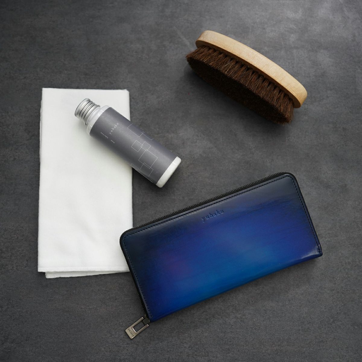 手入れ用具 Haku CARE3SET 基本のケア3点セット ｜美しい色彩の革財布、革製品