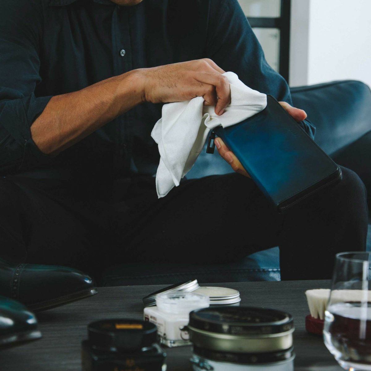 新品】 new-usuha3 コードバン ワイン コンパクト財布 革ホック 折り