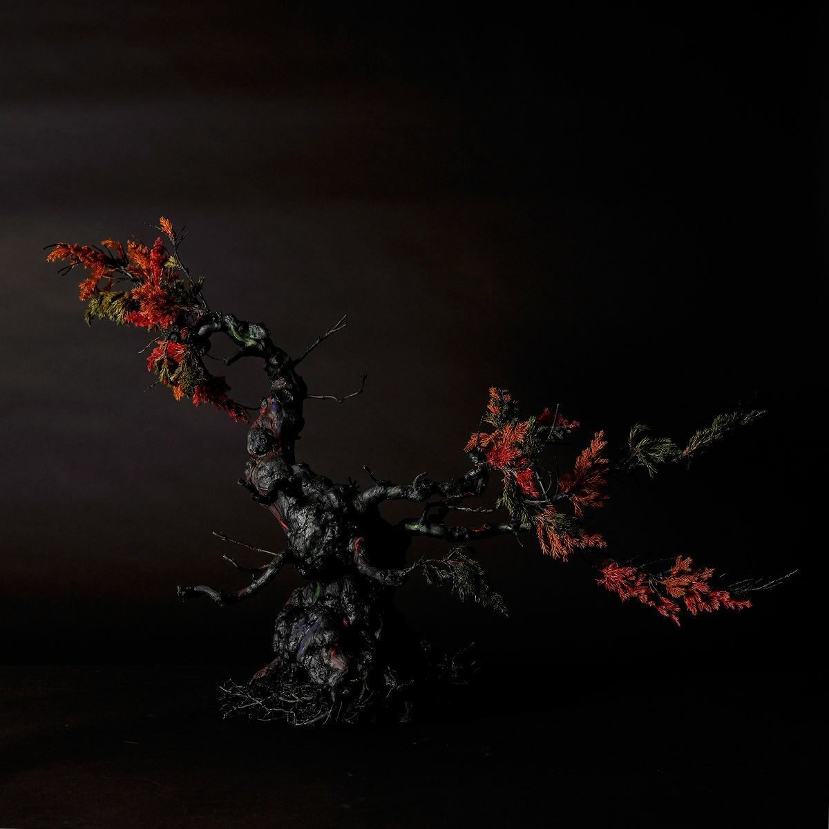 TNB-011 Feather Art 「イザナギノミコト」 TNB-011 ｜美しい色彩の革