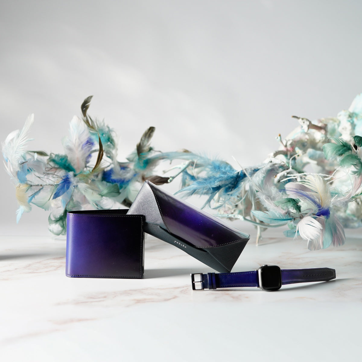 YVE130 二つ折り財布 限定色「Midnight Blue」 |美しい色彩の革財布 YVE130 二つ折り財布 限定色「Midnight Blue」 |美しい色彩の革財布