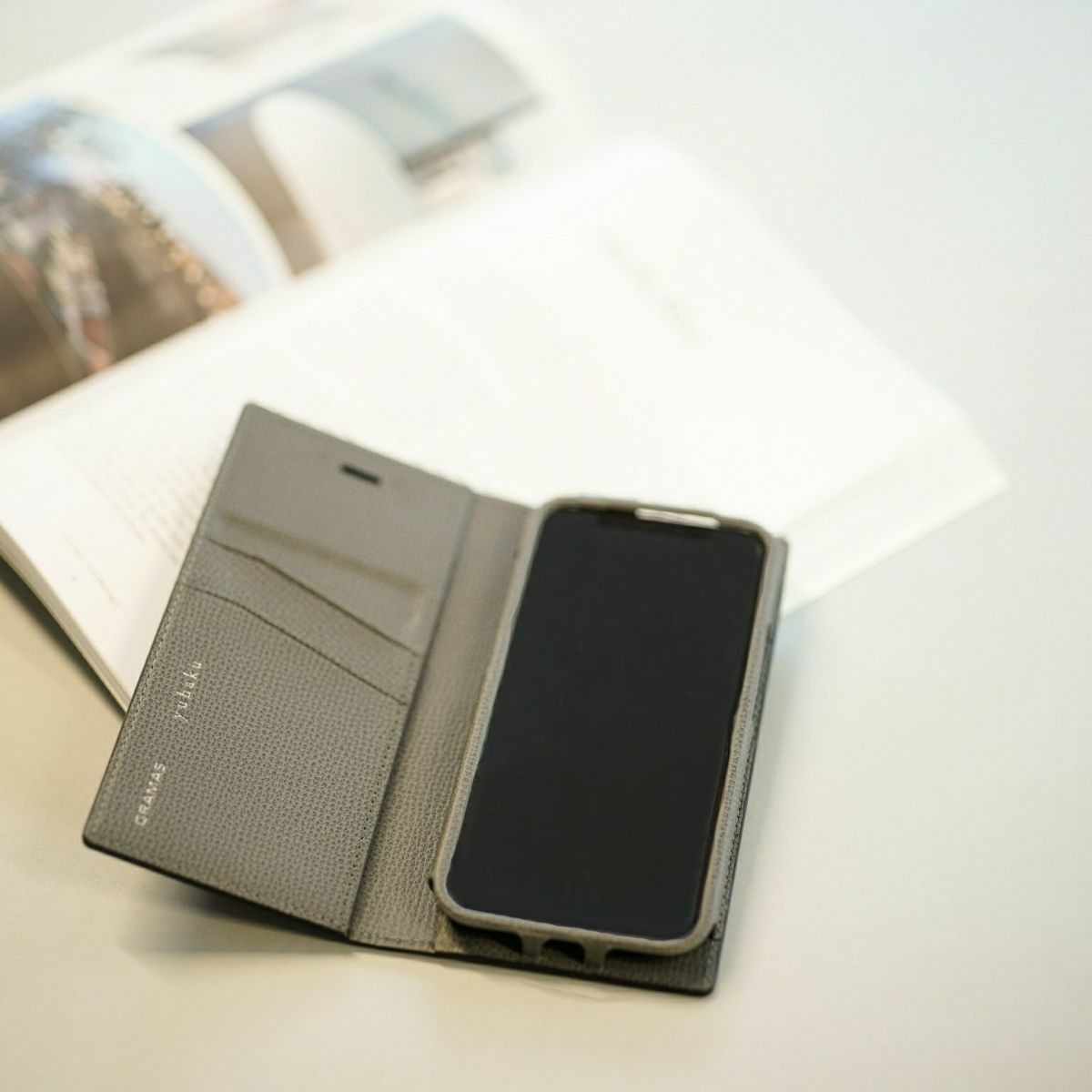 YEV410 iPhone13 手帳型カバー - yuhaku online shop