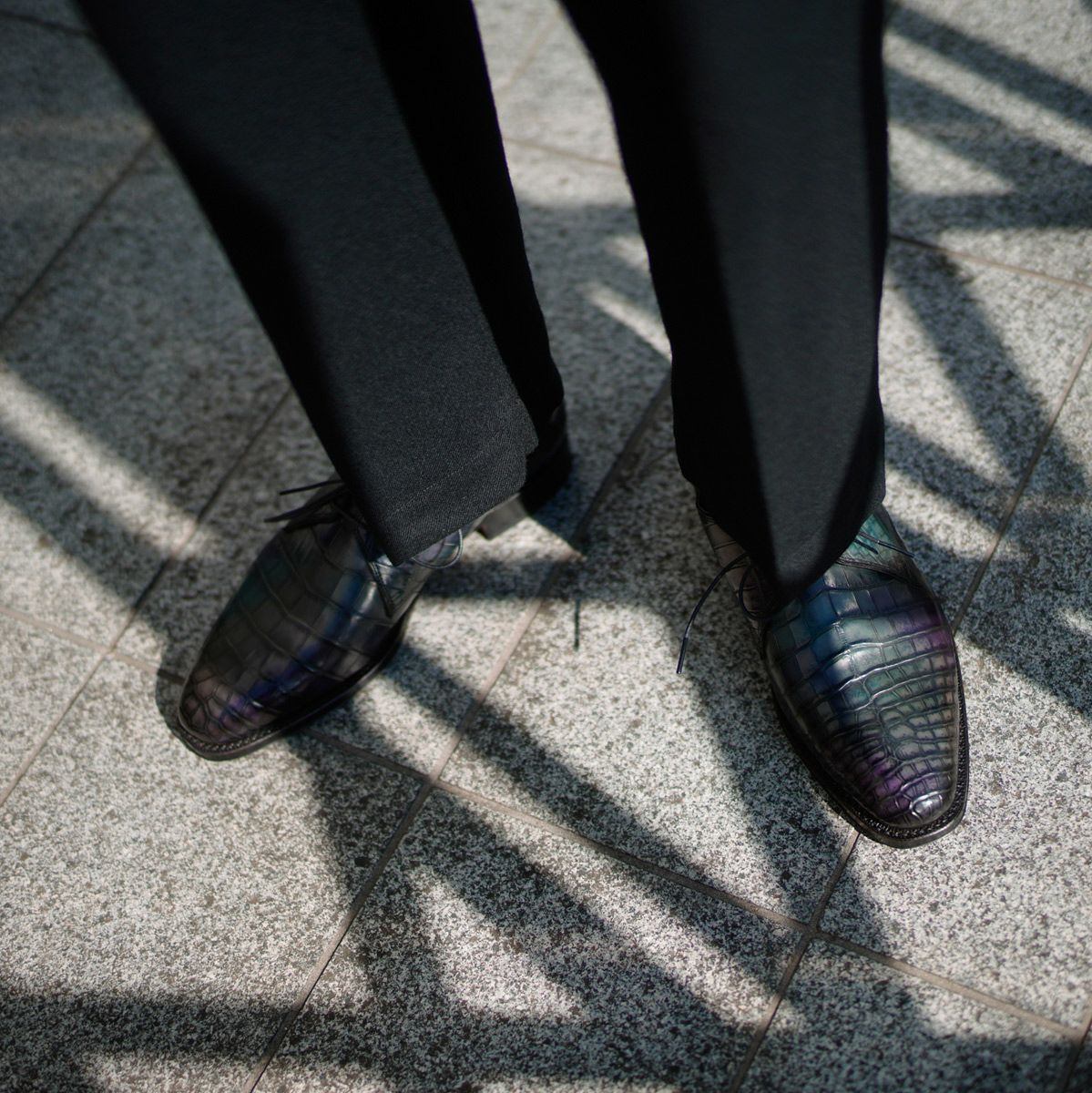 YFA1811 クロコダイル プレーントゥ外羽根 ドレスシューズ ｜美しい