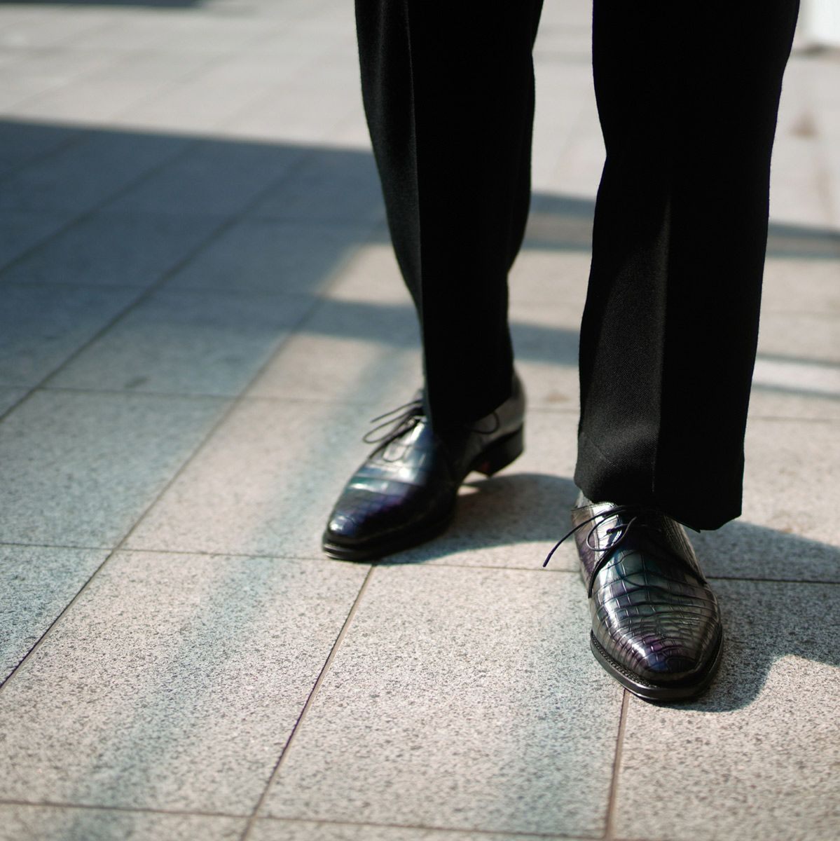 YFA1811 クロコダイル プレーントゥ外羽根 ドレスシューズ ｜美しい